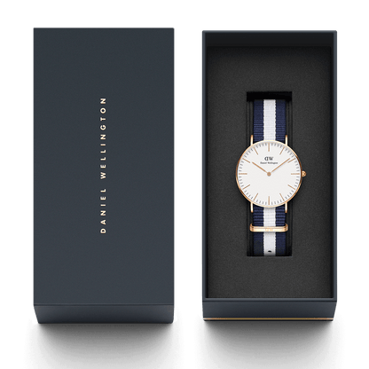 Daniel Wellington Glasgow watch in packaging with owner's guide and presentation box
